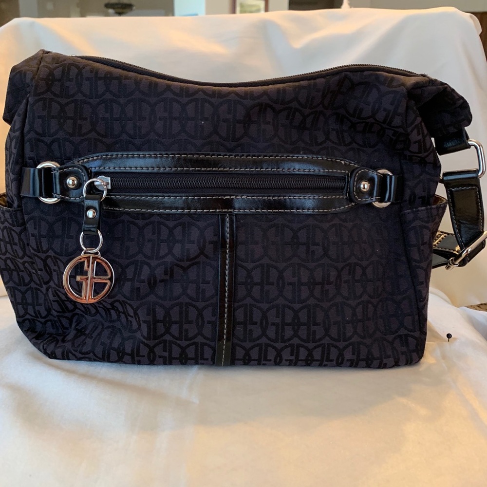 EUC  Gianni Bernini Black block signature purse